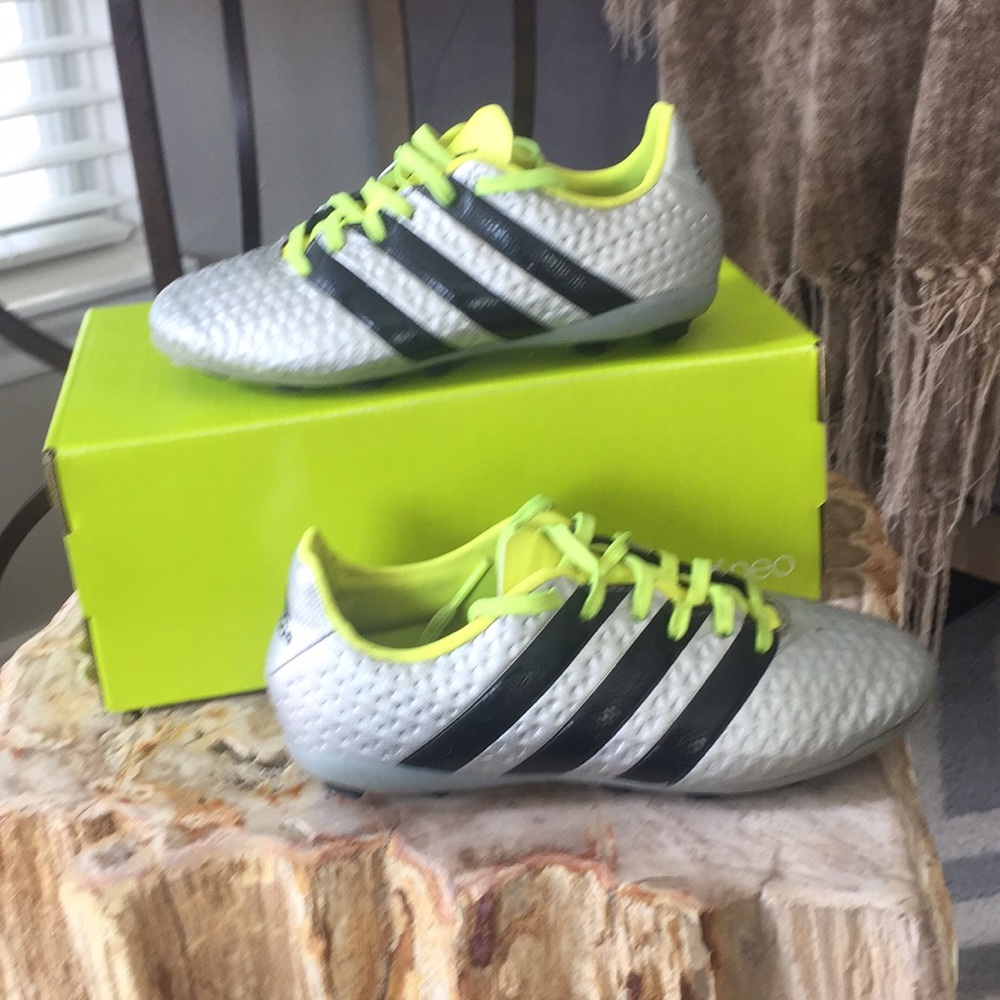 Adidas 16.4 Neo soccer shoes